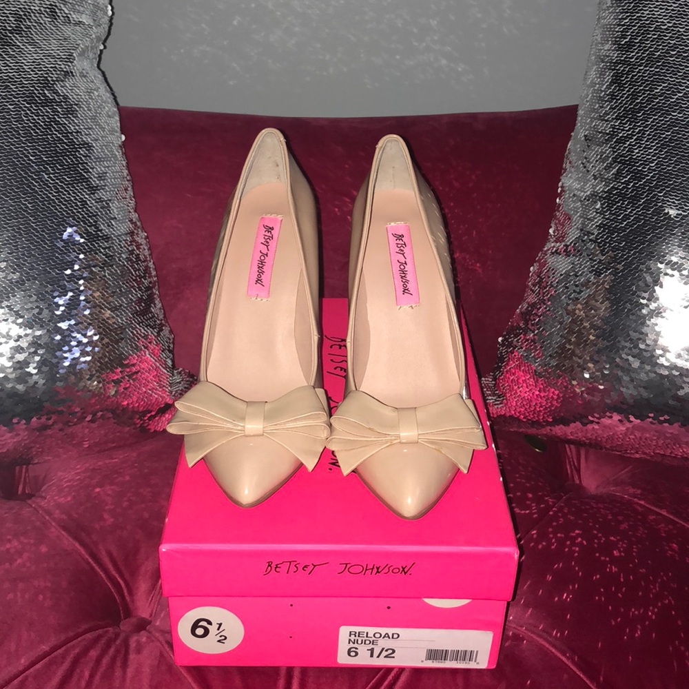 Nude Patent Leather Pumps